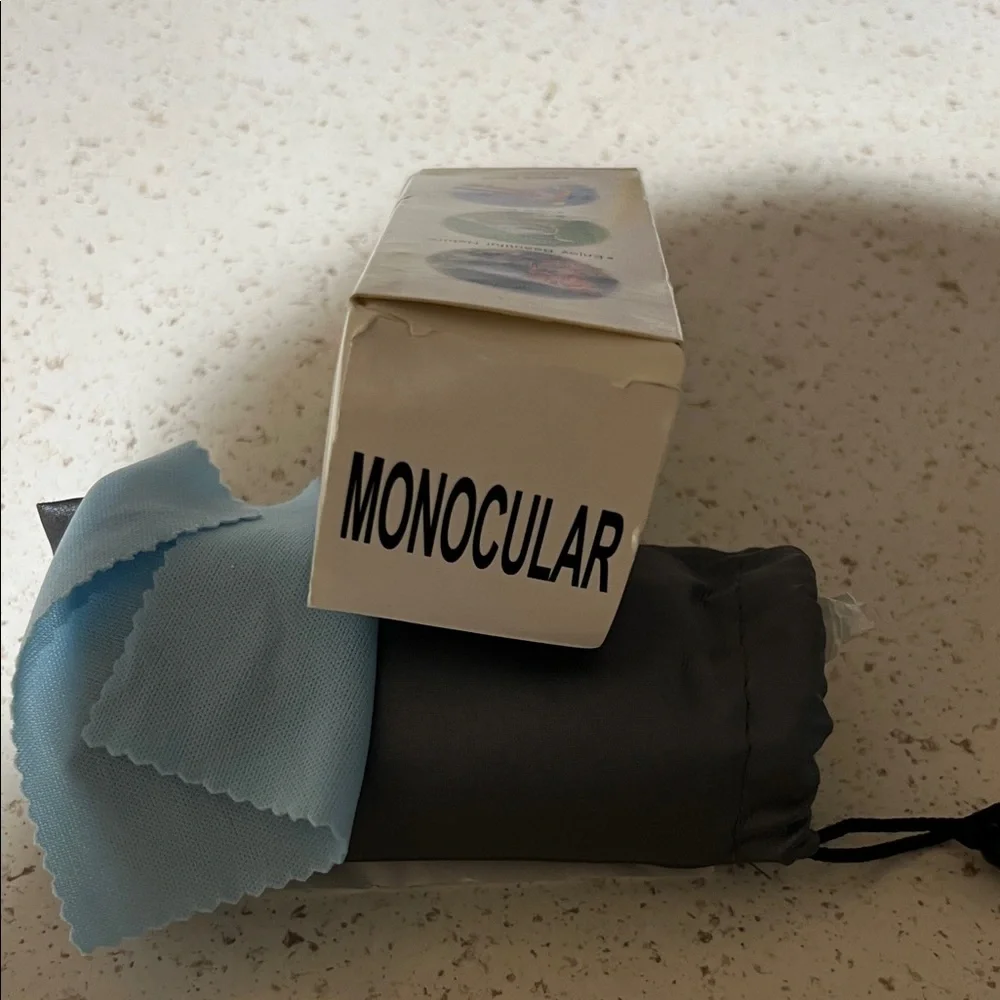 Monocular with Cleaning Cloth - Black and Blue